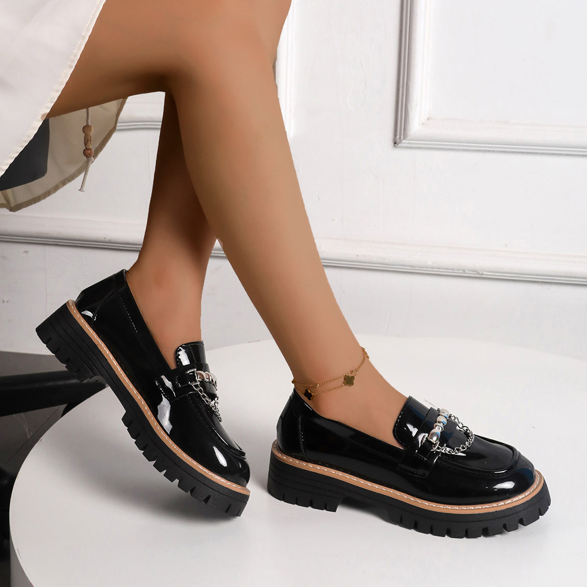 L012-Cemented shoes-size35-42 ($3.9-$4.4)