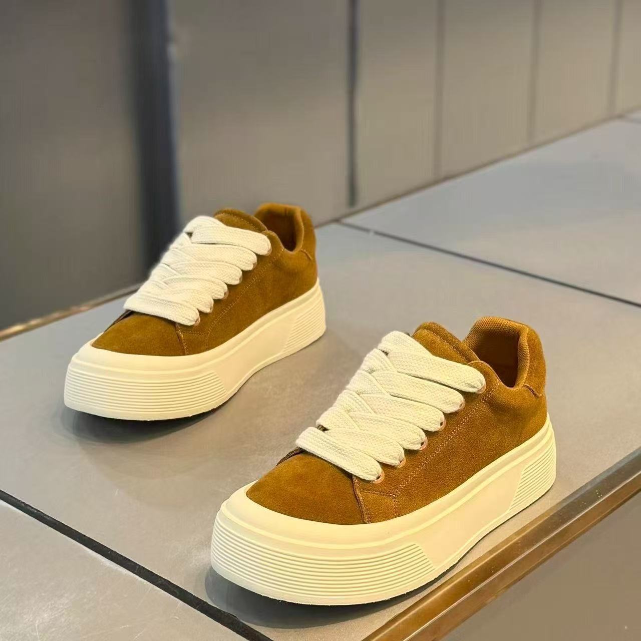 R758-Injected shoes-size39-44