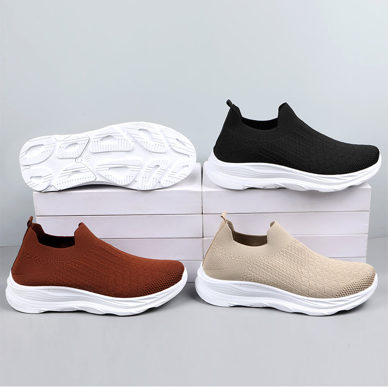 CS016-injection shoes-size:39-45-$2.85