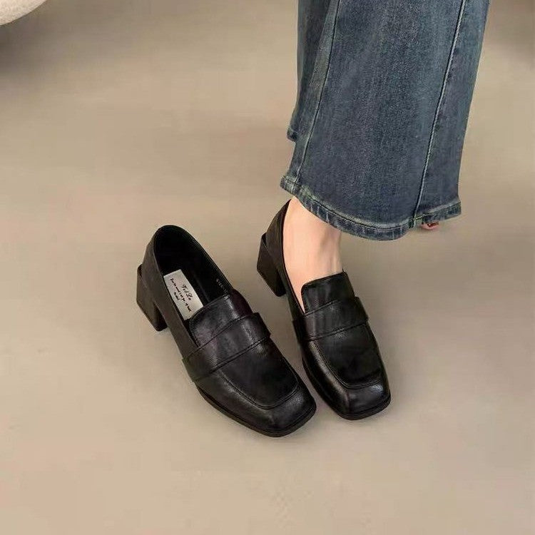 L003-Cemented shoes-size35-39 ($5.3-$5.8)