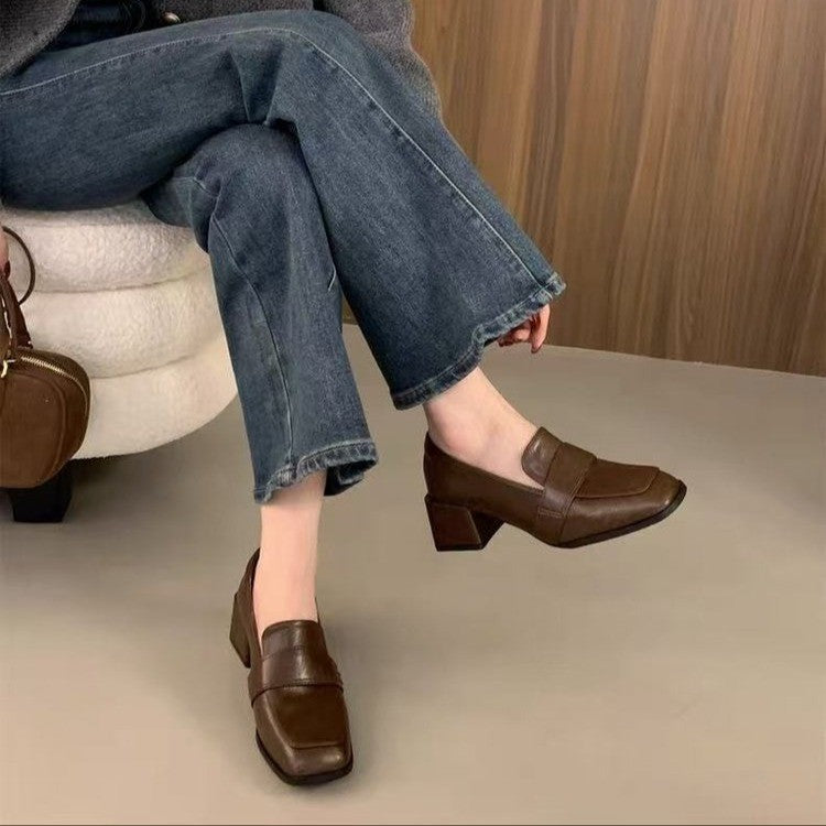 L003-Cemented shoes-size35-39 ($5.3-$5.8)