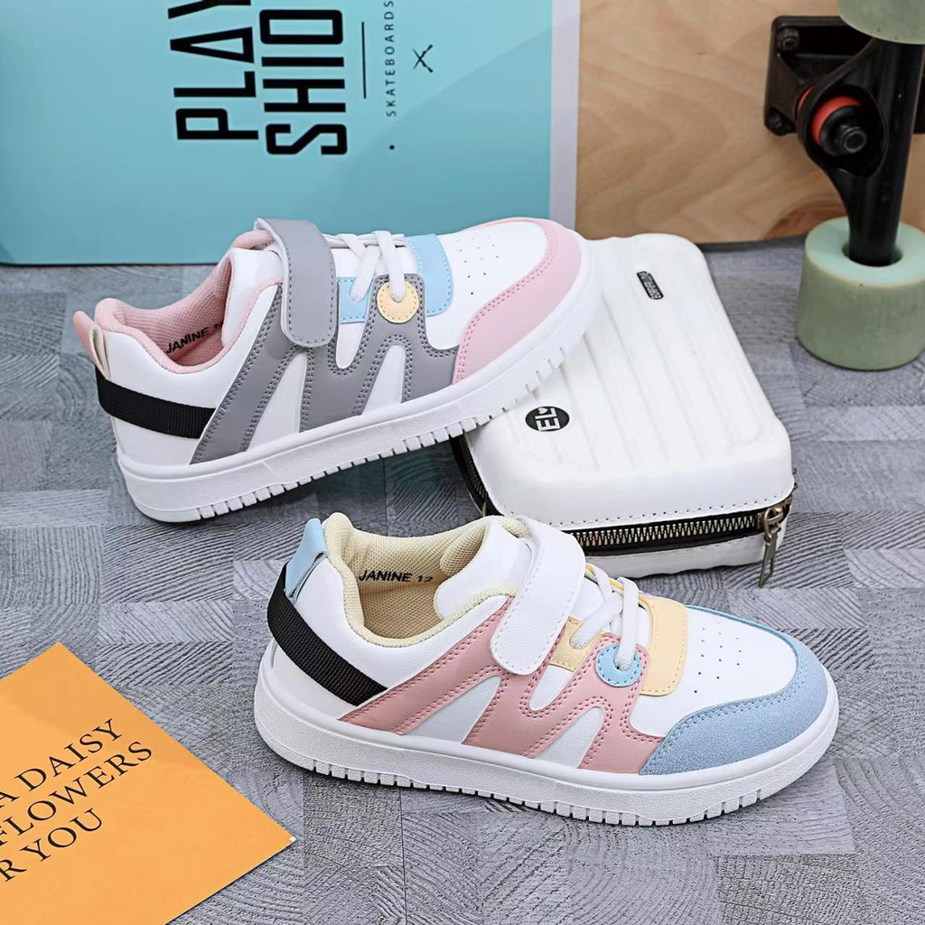 K018-Injected shoes-size17-35 ($4.17-$4.67)