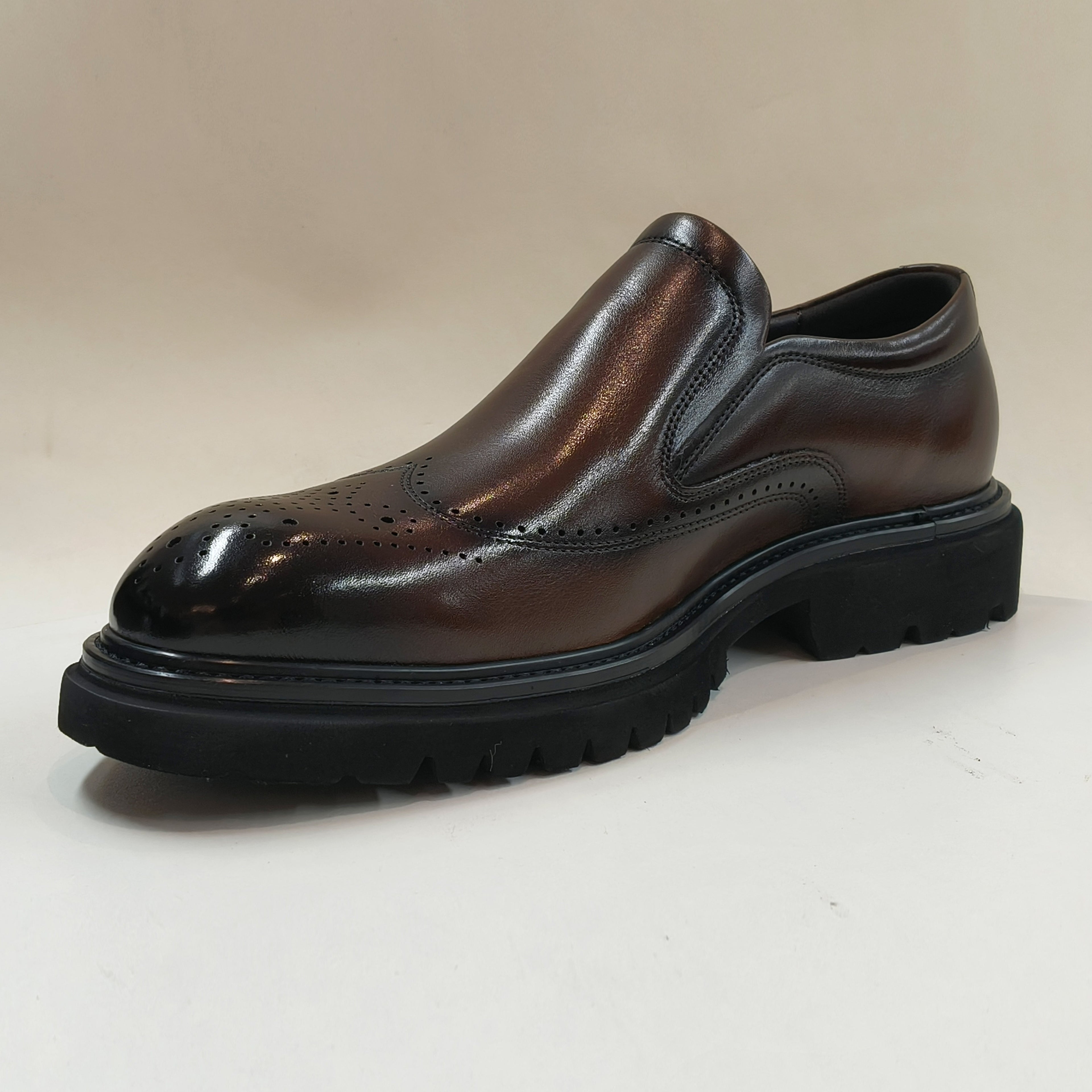 L199-Cemented shoes-size:39-44-$12