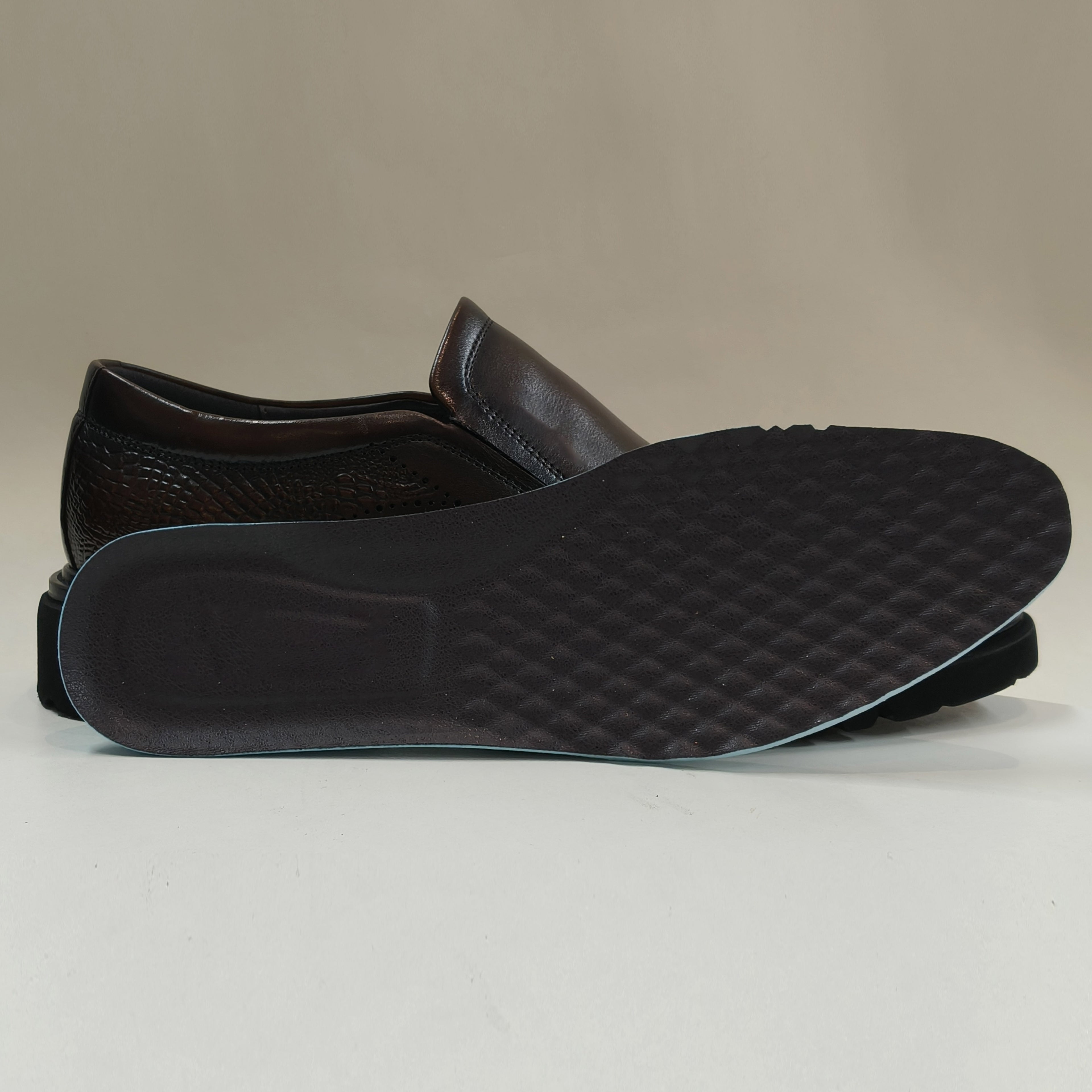 L199-Cemented shoes-size:39-44-$12