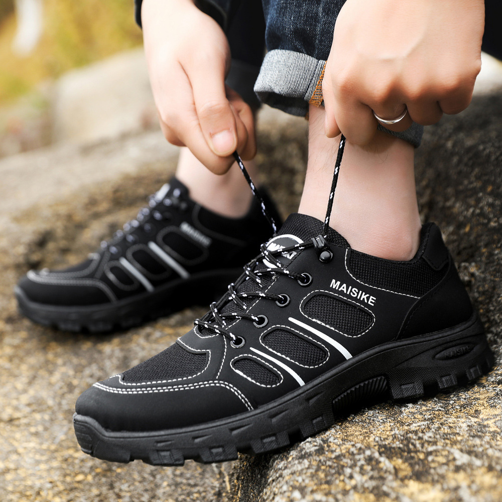 S010-Injected shoes-size39-44 ($4.23-$4.73)