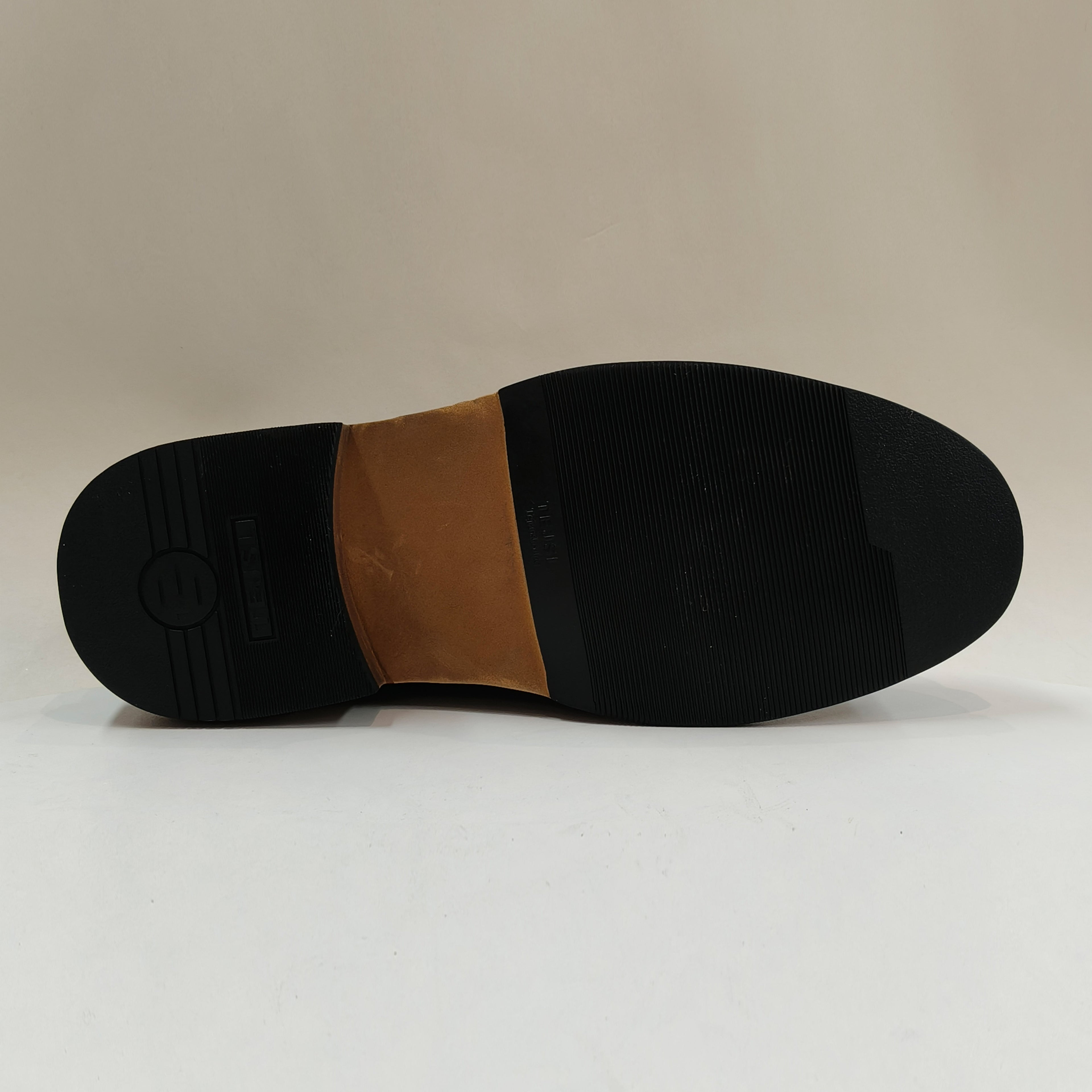 L201-Cemented shoes-size:39-44-$12