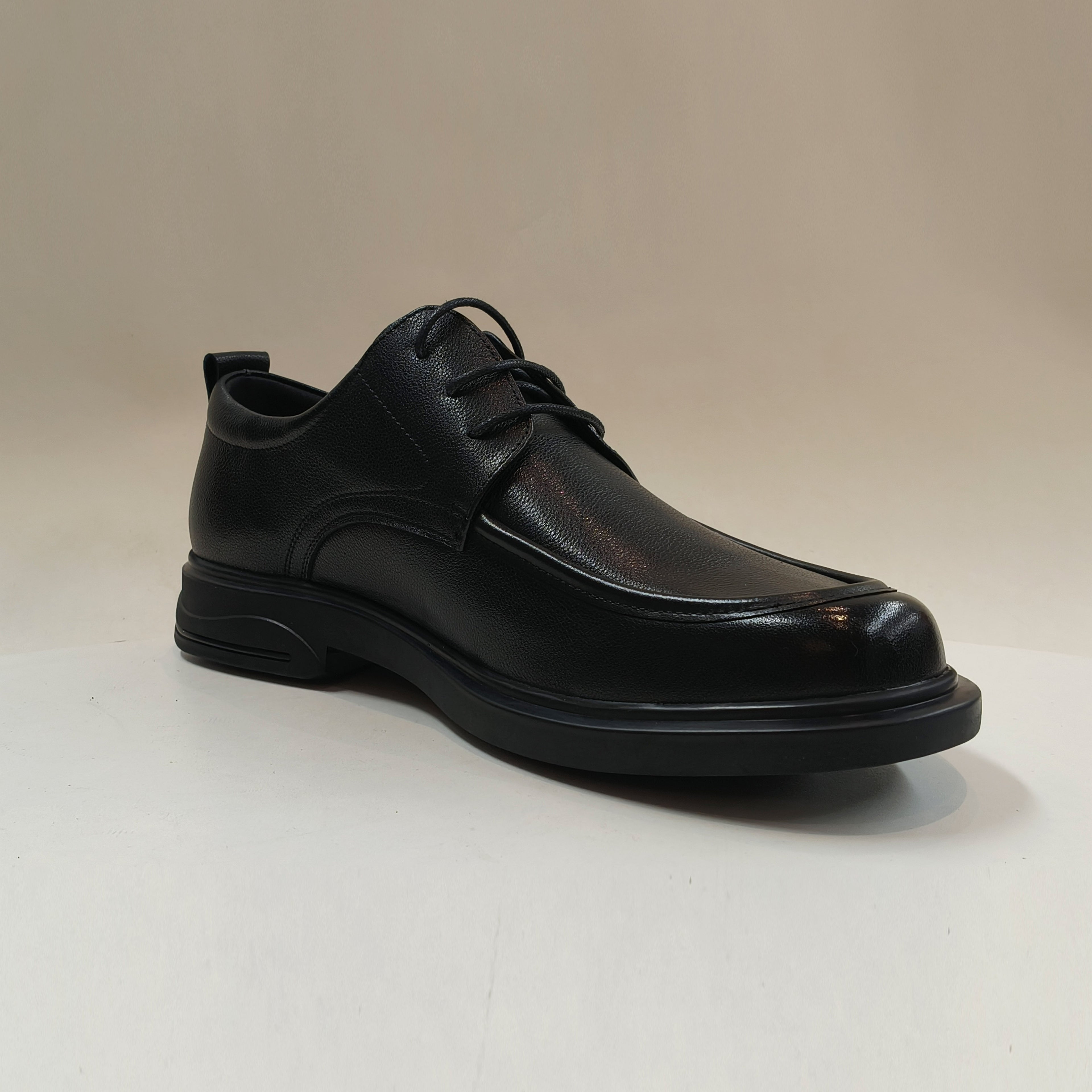 L208-Cemented shoes-size:39-44-$12