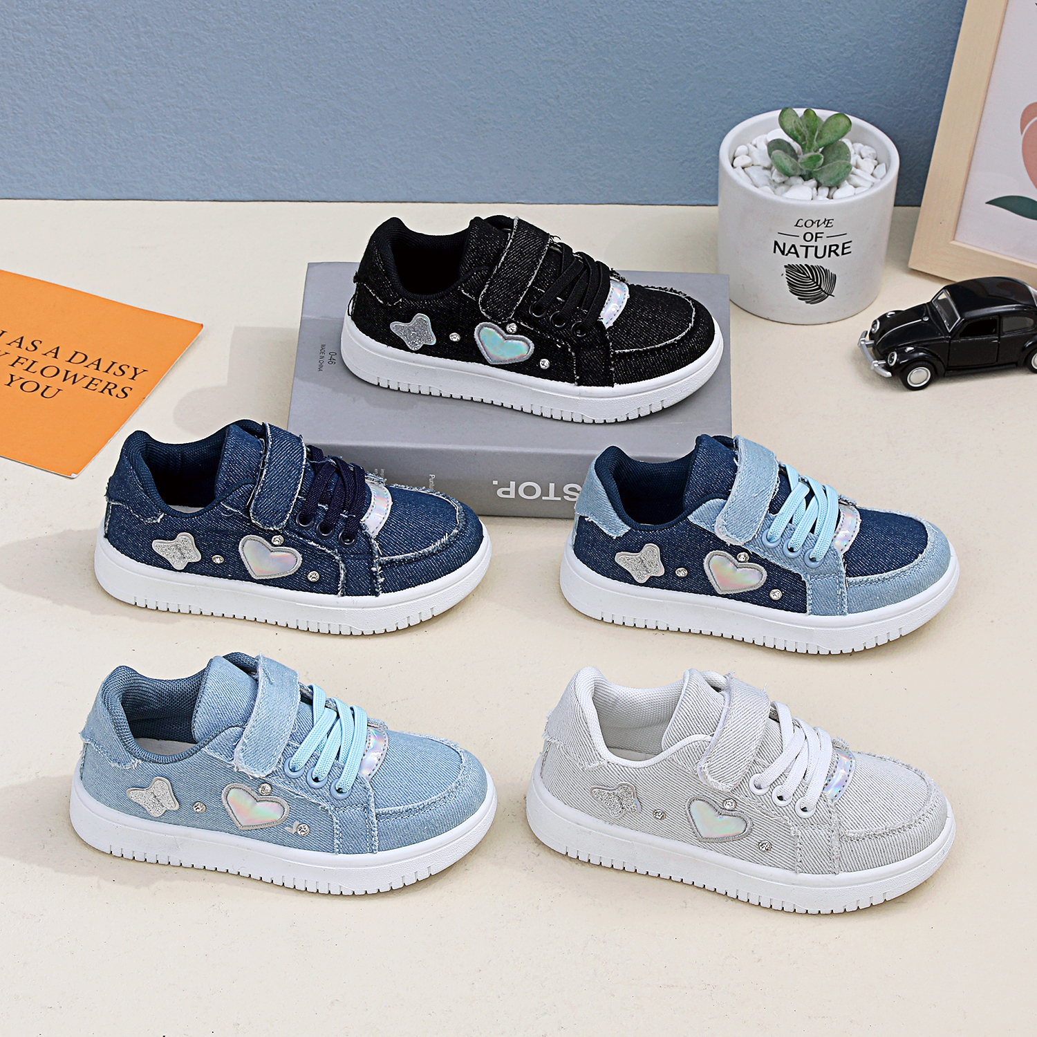 K030-Injected shoes-size17-35 ($4.17-$4.67)