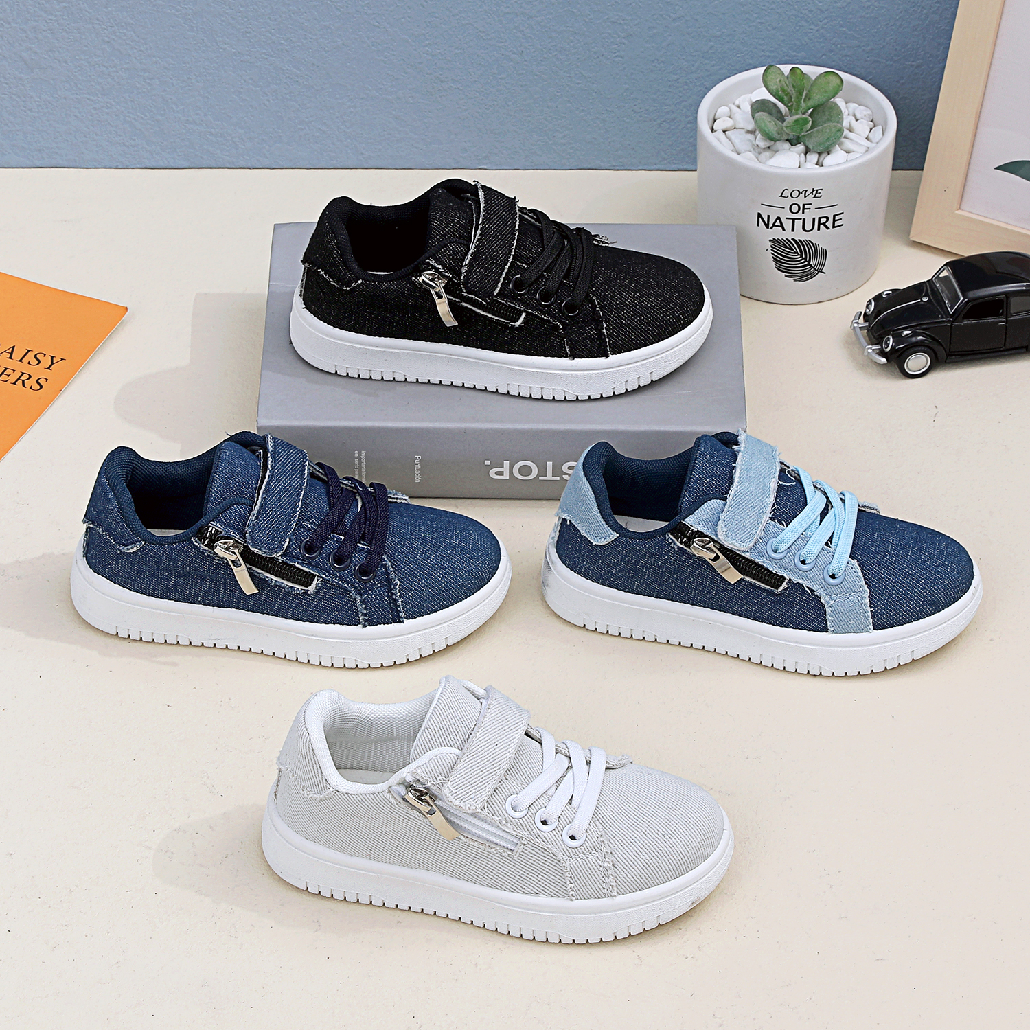 K030-Injected shoes-size17-35 ($4.17-$4.67)