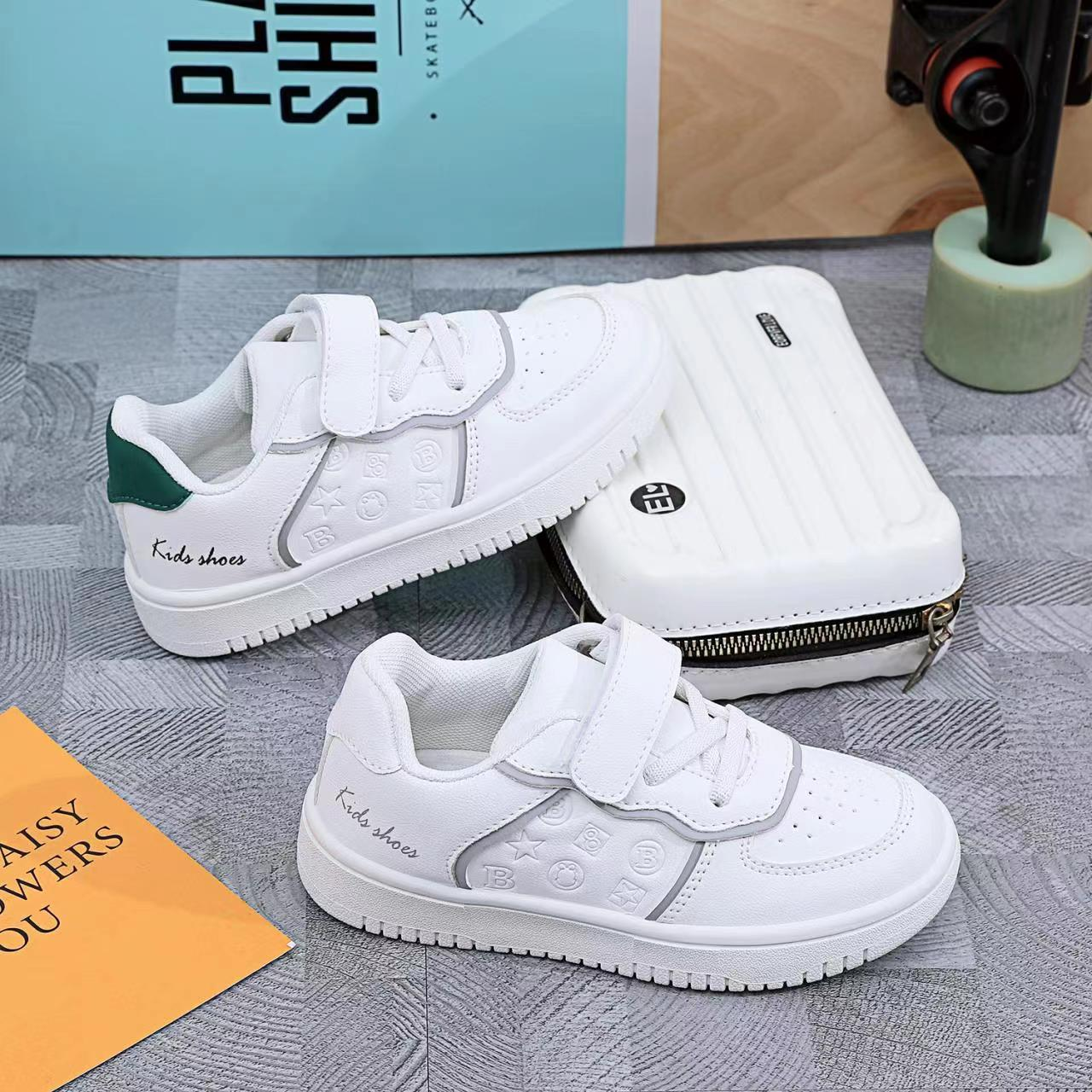 K033-Injected shoes-size17-35 ($4.17-$4.67)