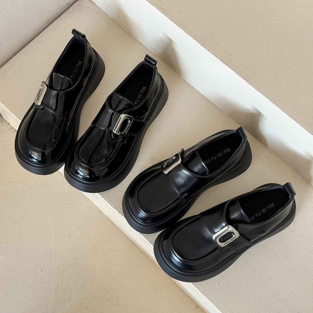 L017-Cemented shoes-size35-40 ($5-$5.5)