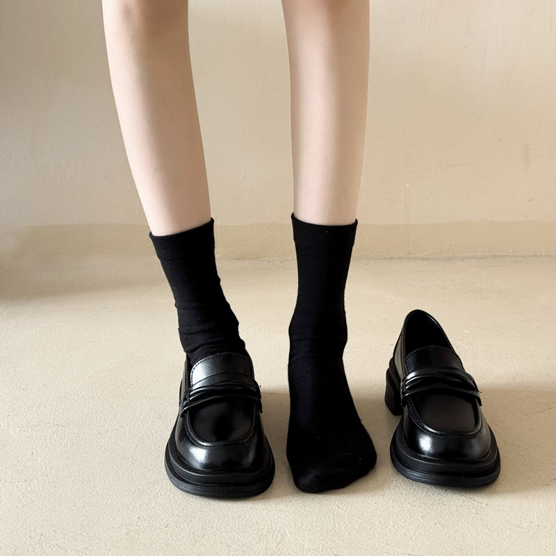 L031-Cemented shoes-size35-40 ($4.8-$5.3)