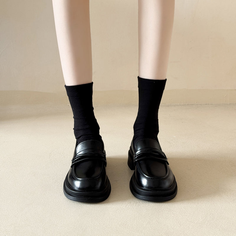 L031-Cemented shoes-size35-40 ($4.8-$5.3)