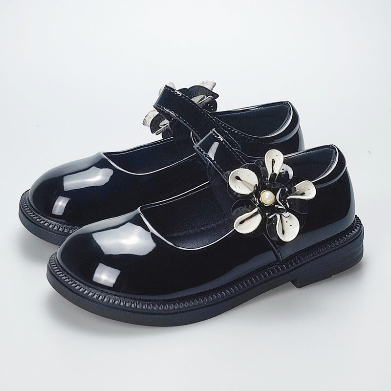 C081-Cemented shoes-size:26-37 ($6.6-$7.1)